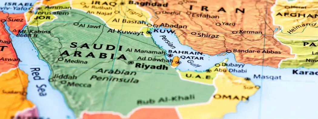 The Strait of Hormuz & Oil Volatility: A Guide for CFD Traders